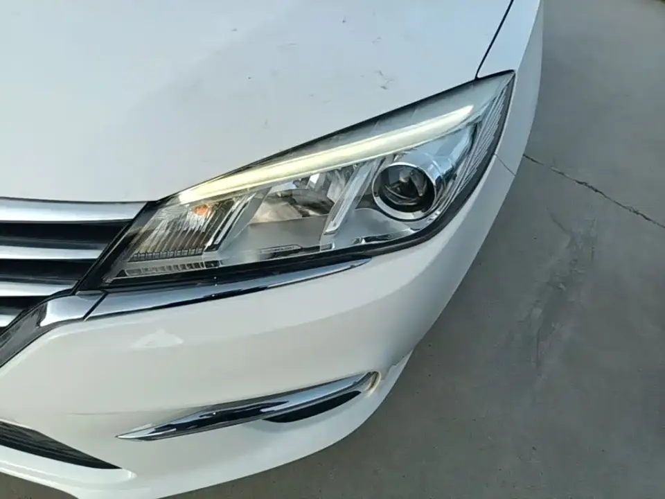 Roewe 360
