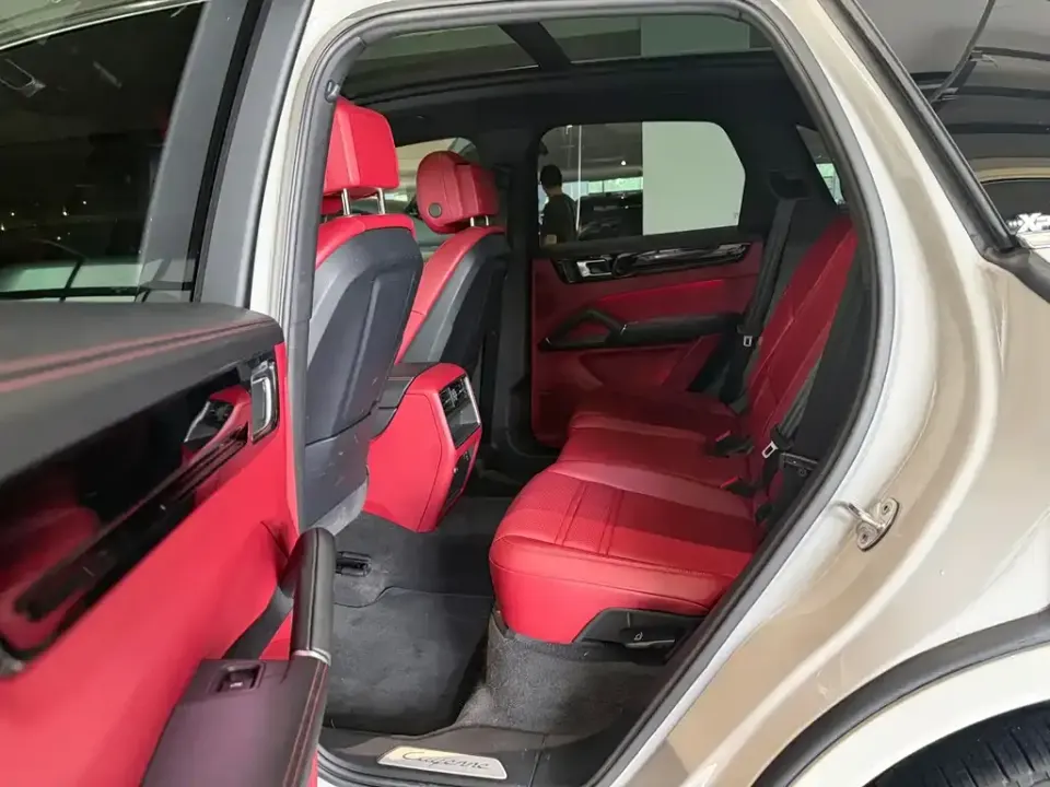 Porsche Cayenne Hybrid
