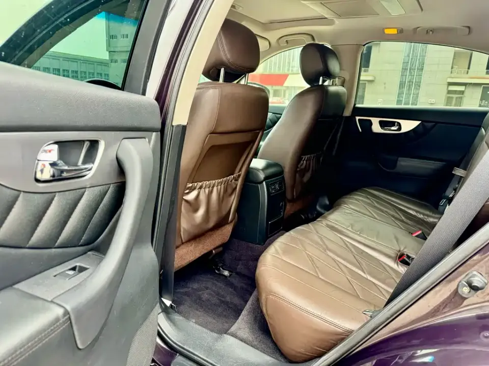 Infiniti FX