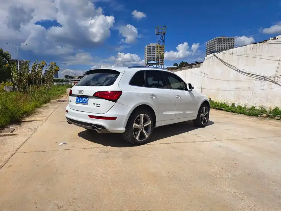 Audi Q5 (Import)