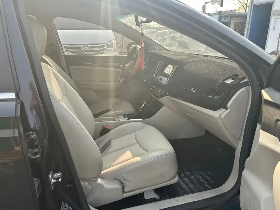 Roewe 360