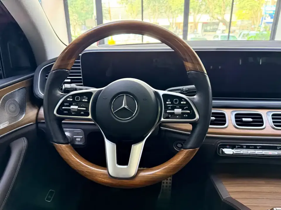 Mercedes-Benz GLS