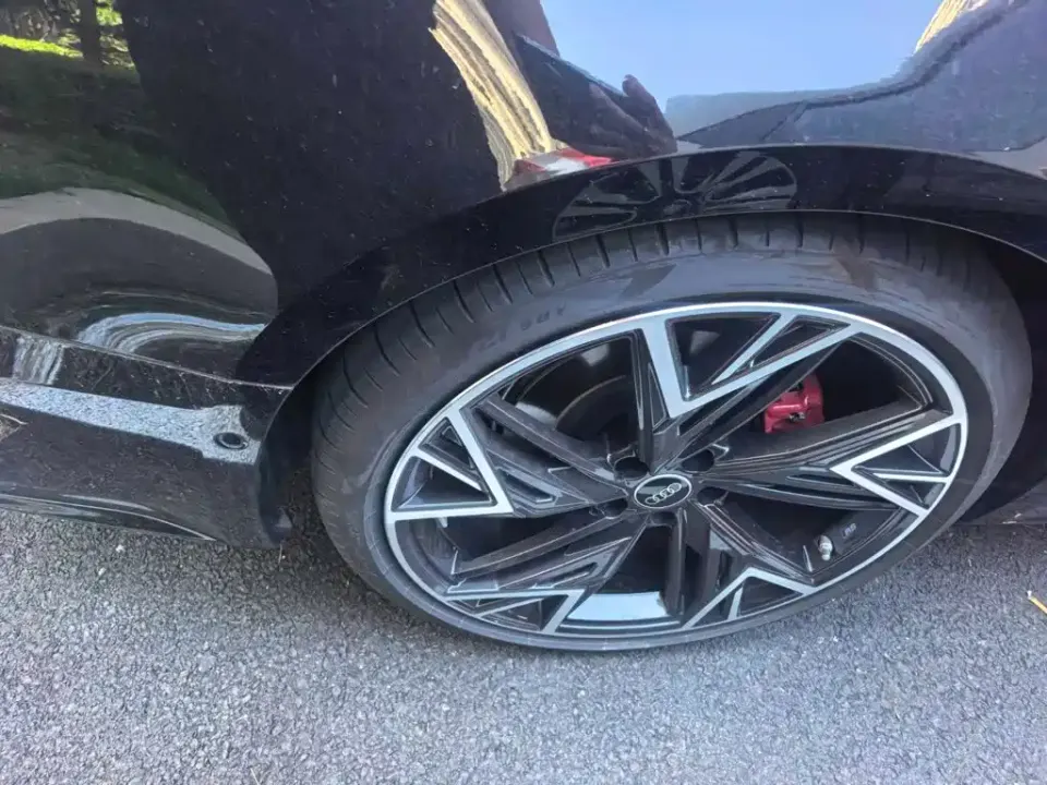 Audi A7L