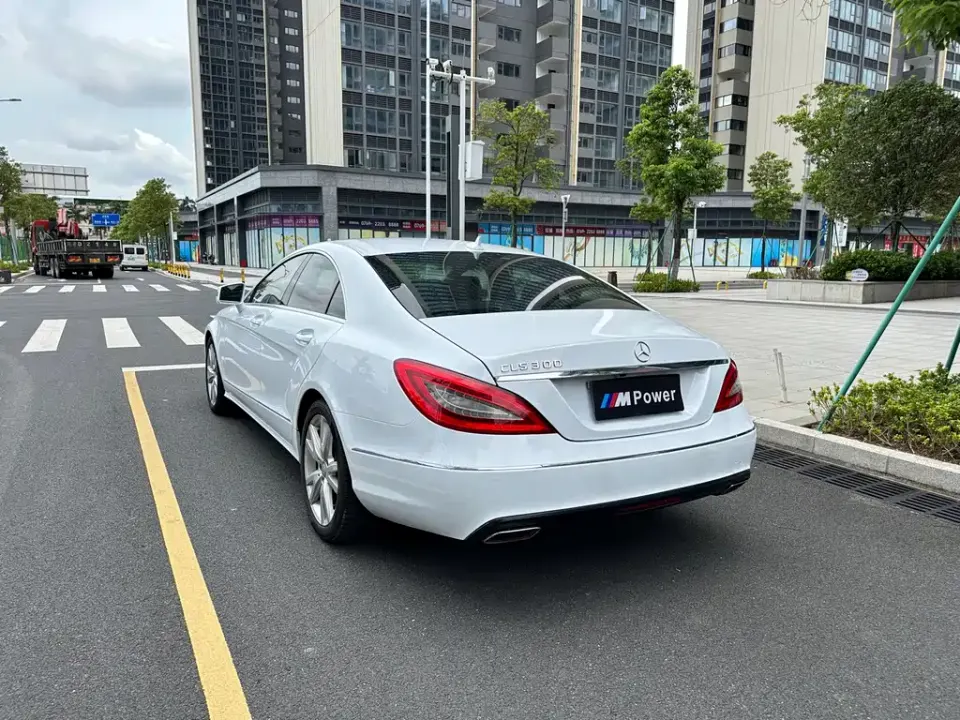 Mercedes-Benz CLS