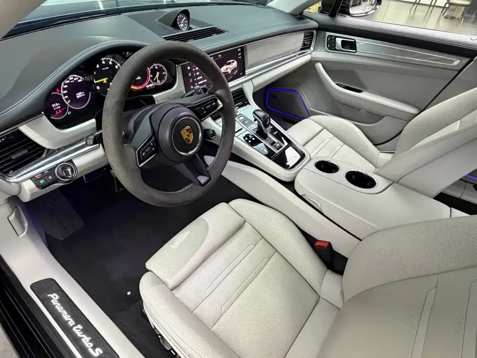 Porsche Panamera Hybrid
