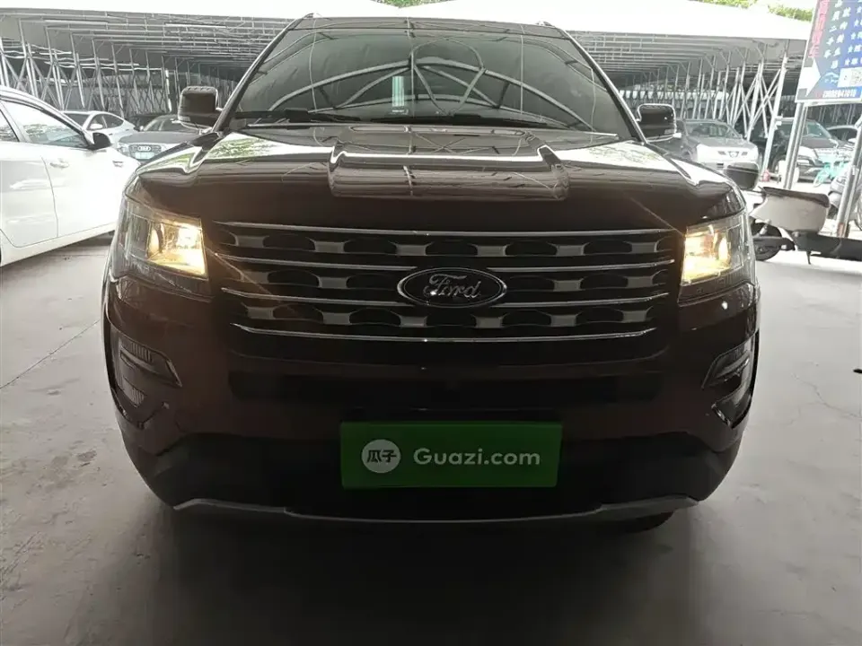 Ford Explorer (Import)