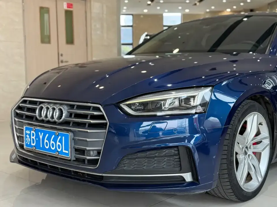 Audi A5 (Import)