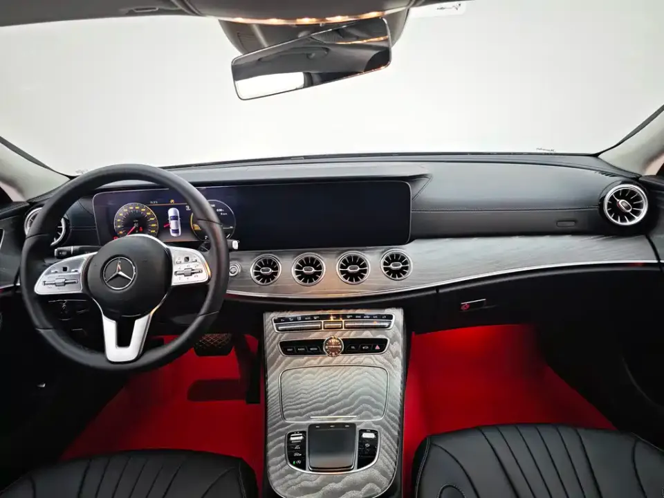 Mercedes-Benz CLS