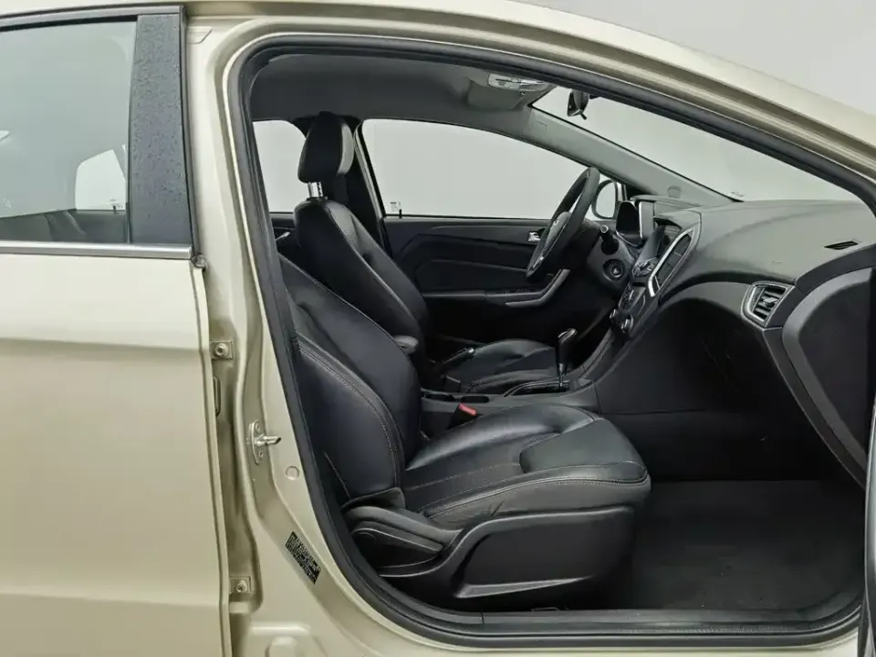Chery Arrizo 5