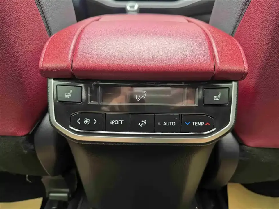 Toyota Crown Kluger