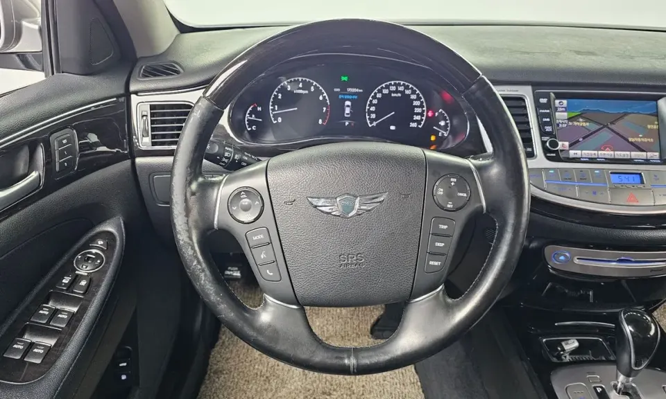 Hyundai Genesis