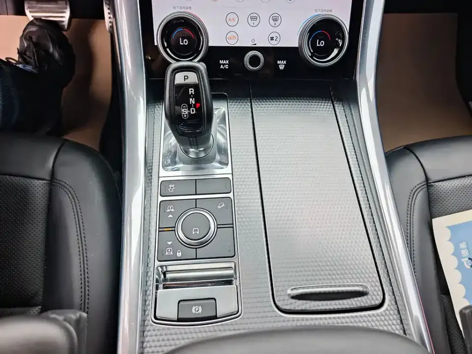 Land Rover Sport