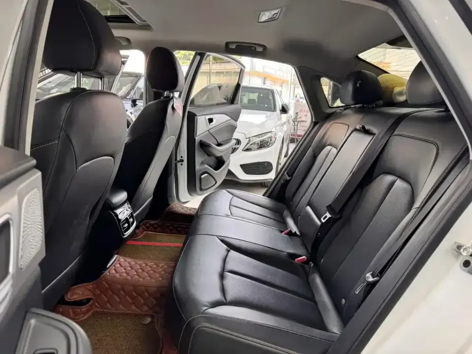 Roewe i6 Max