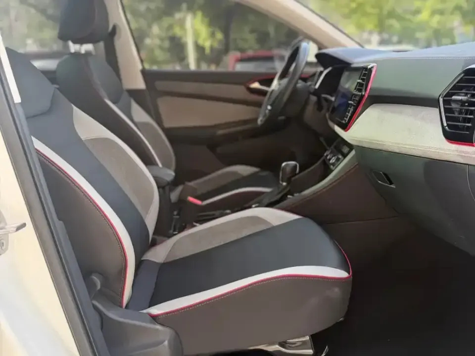 Jetta VS7