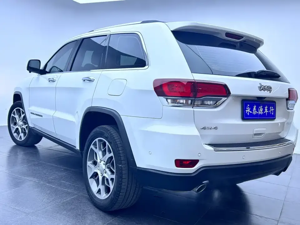 Jeep Grand Cherokee (Import)