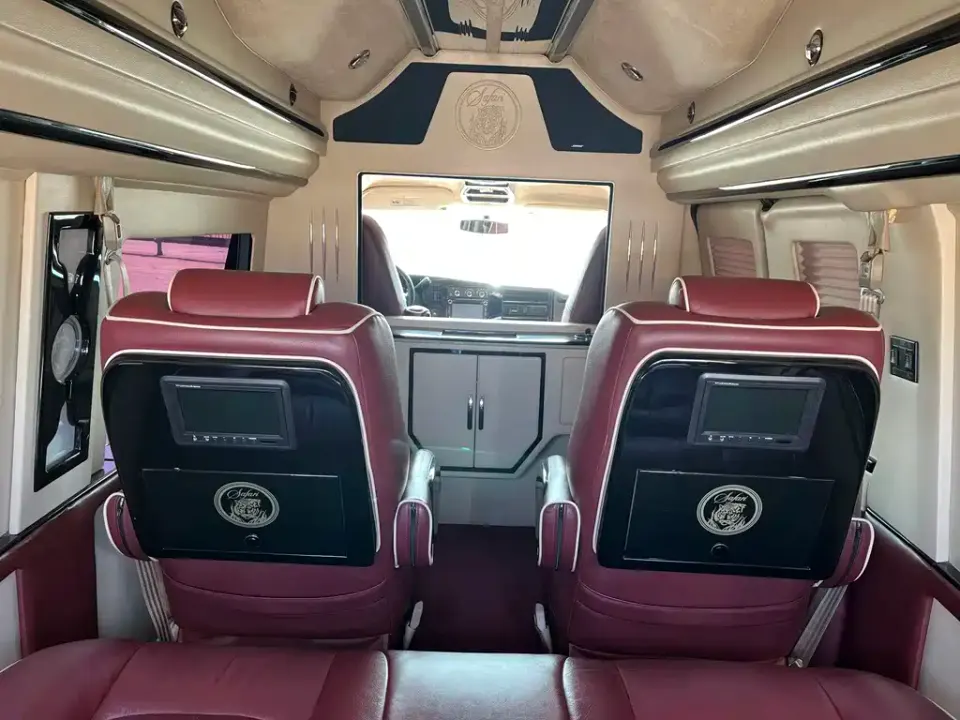 GMC Savana