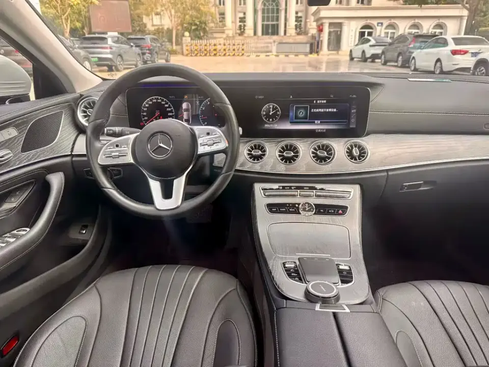 Mercedes-Benz CLS