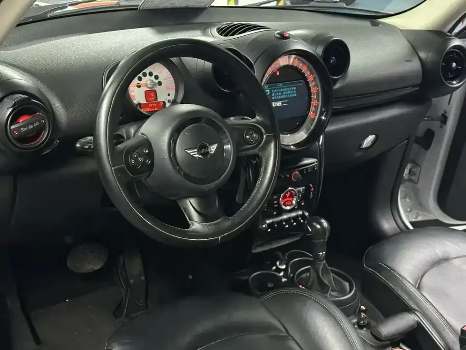MINI Mini Paceman