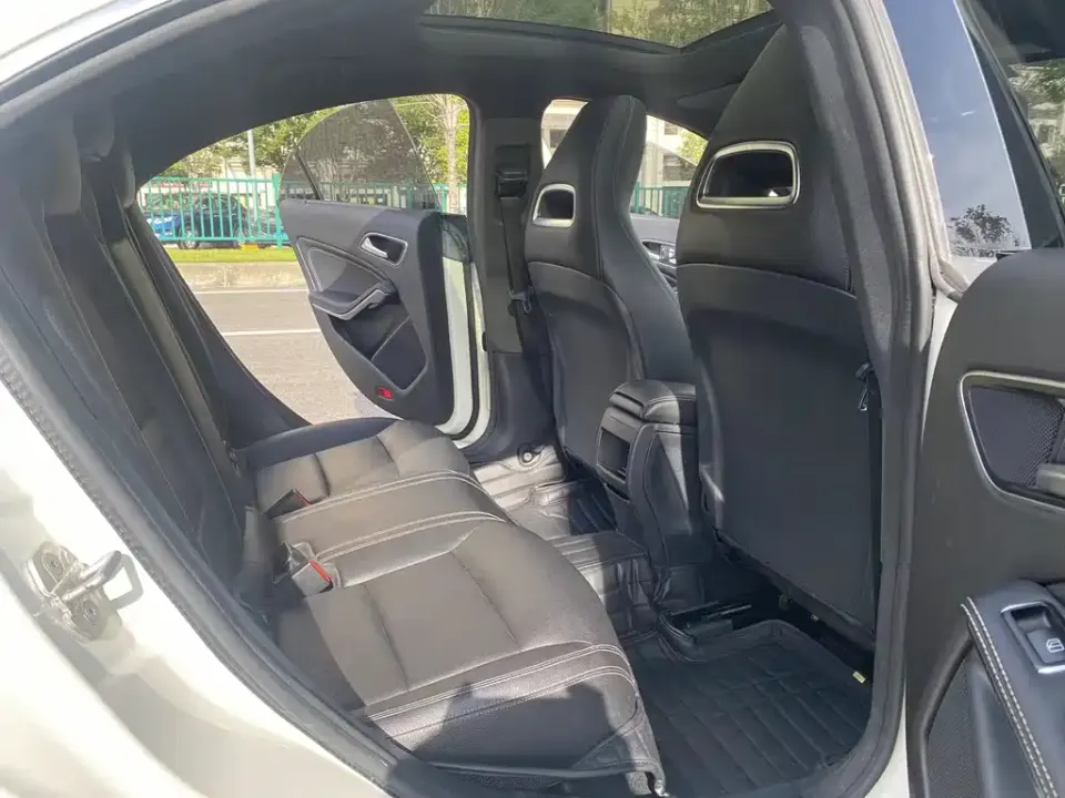 Mercedes-Benz CLA (Import)