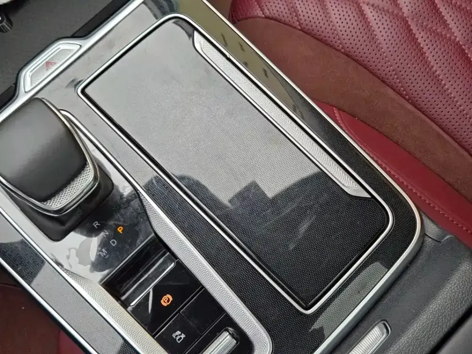 Hongqi Hongqi HS5