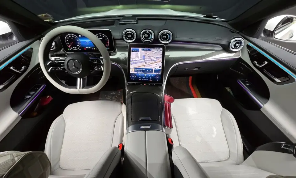 Mercedes-Benz C-Class