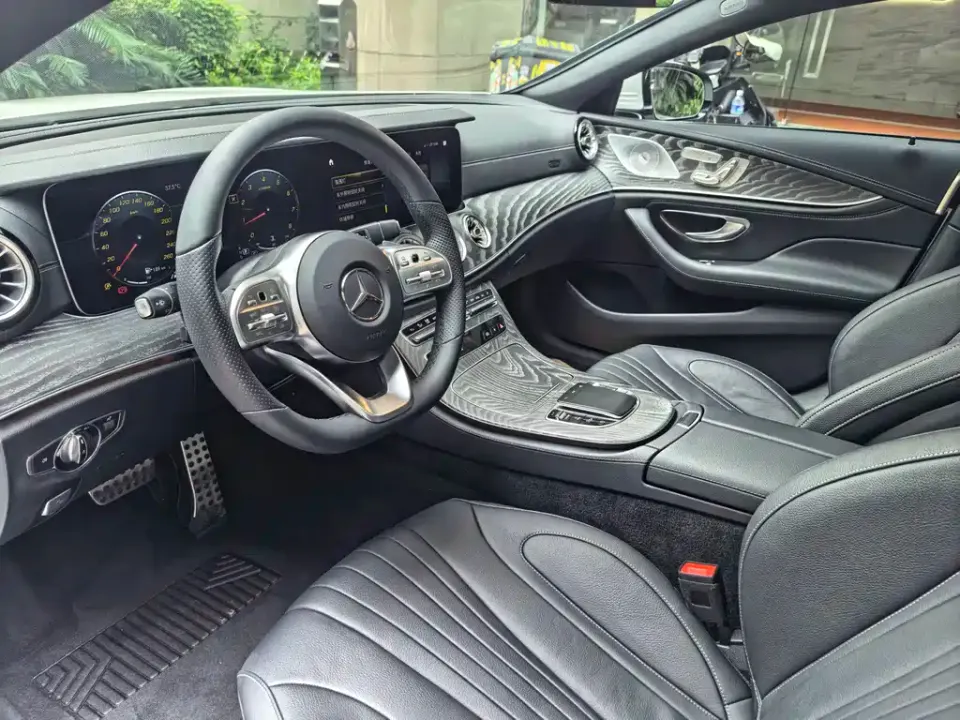 Mercedes-Benz CLS