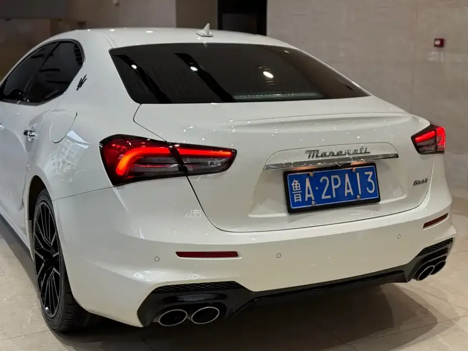 Maserati Ghibli