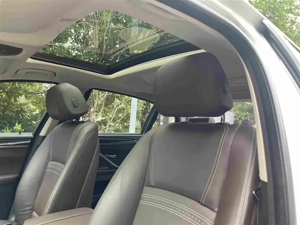 BMW 5 Series New Energy