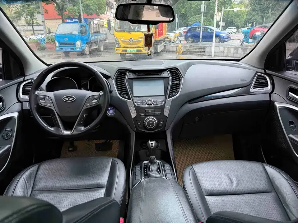 Hyundai Santa Fe (Import)