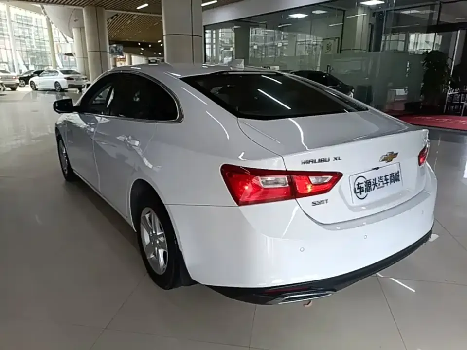 Chevrolet Malibu XL