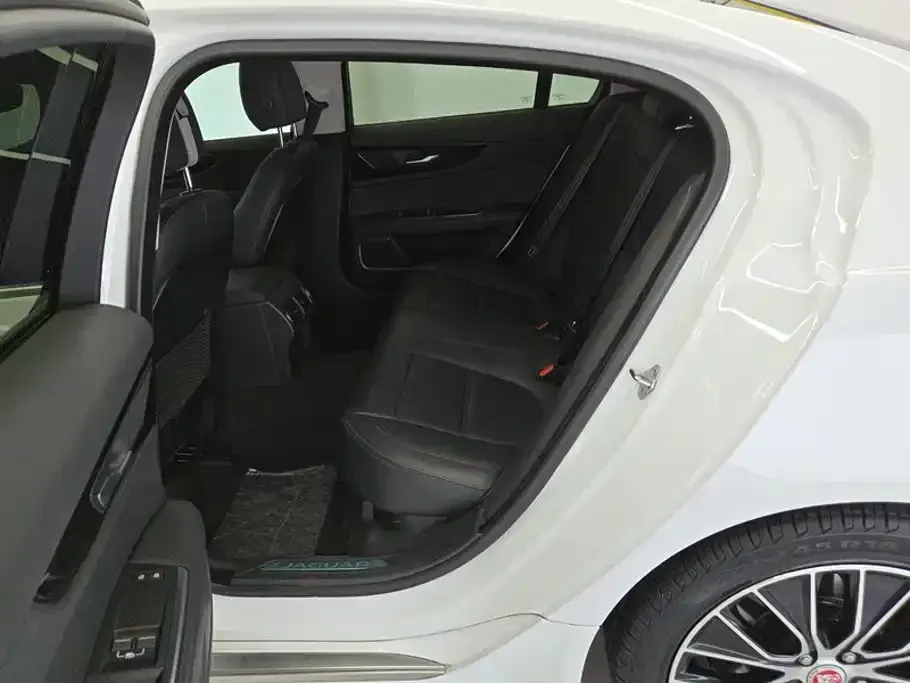 Jaguar XEL