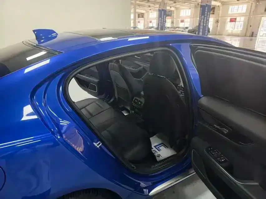 Jaguar XEL