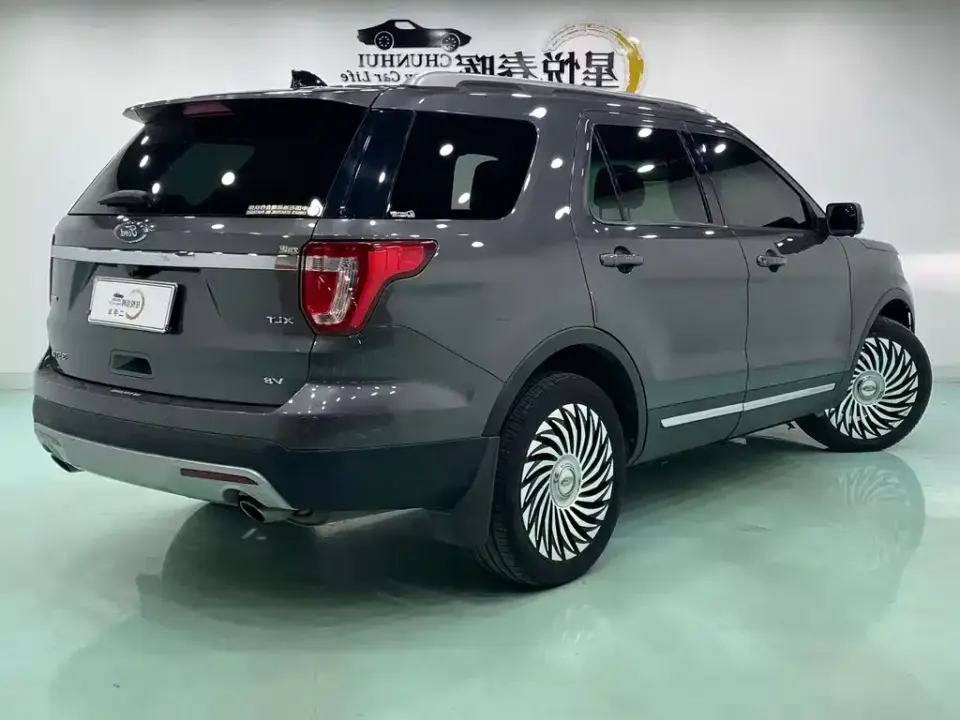 Ford Explorer (Import)