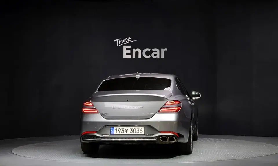 Genesis G70