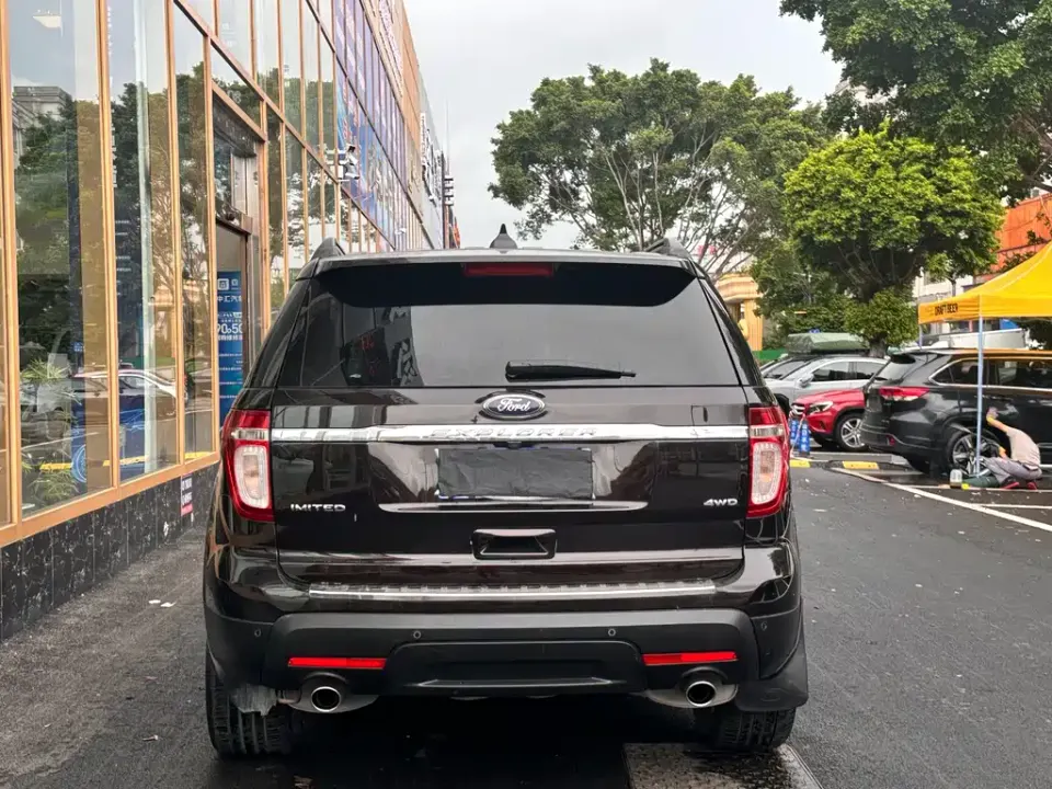 Ford Explorer (Import)