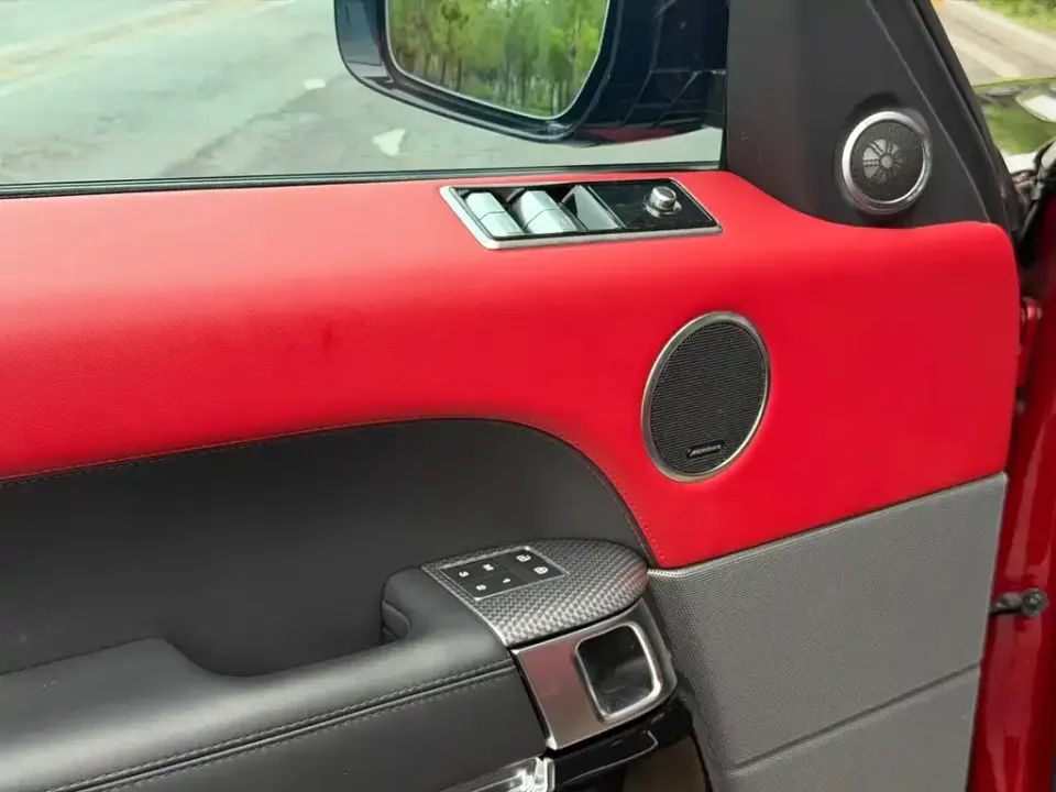 Land Rover Sport