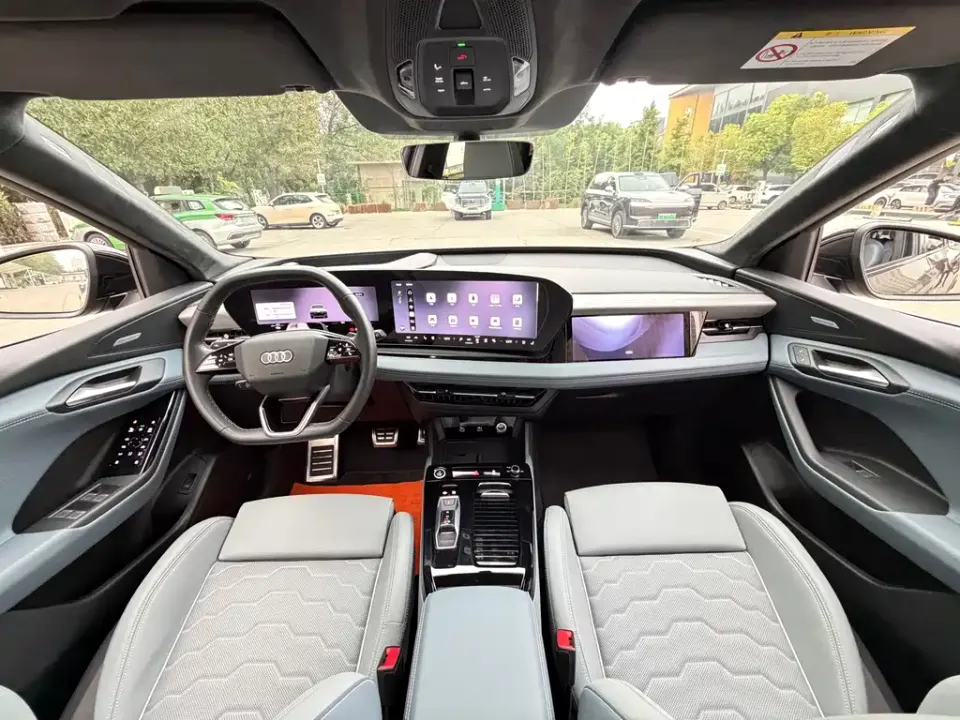 Audi Q6L e-tron