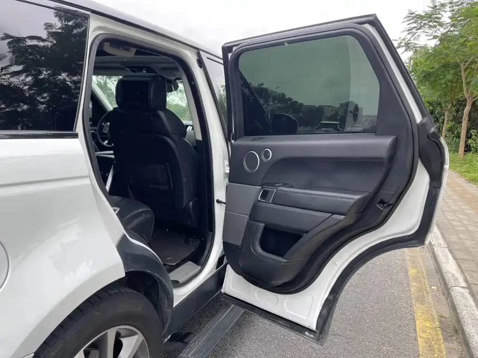 Land Rover Sport