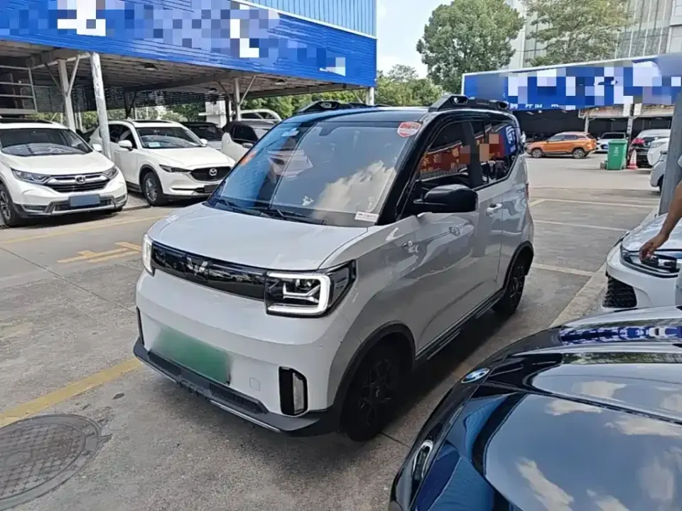 Wuling MINIEV