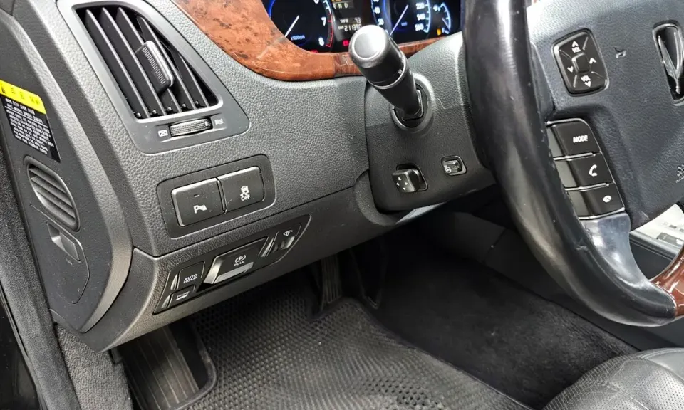 Hyundai Equus