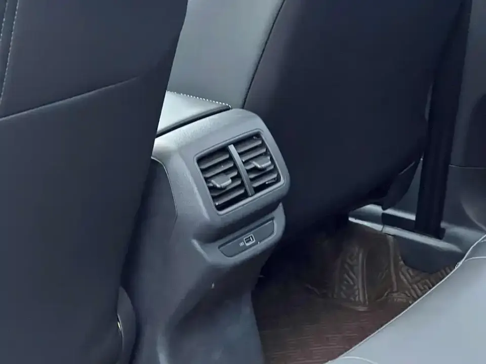 Jetta VS5