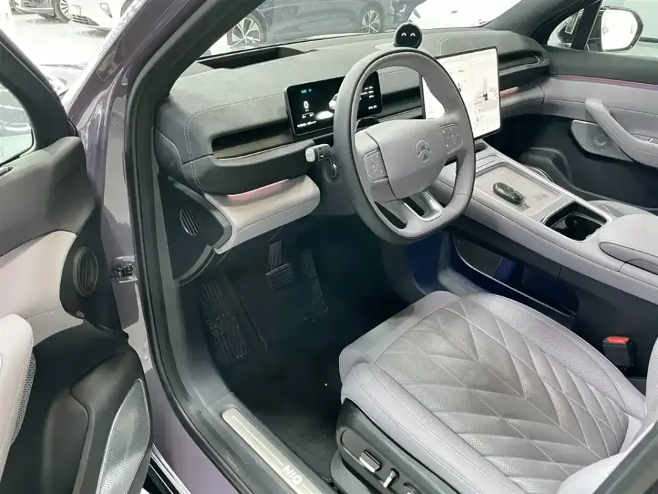 Nio EC6