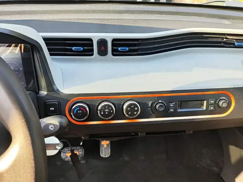 Wuling MINIEV