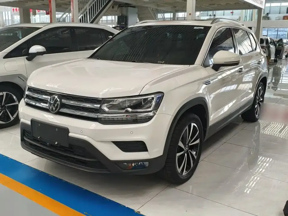Volkswagen Tharu