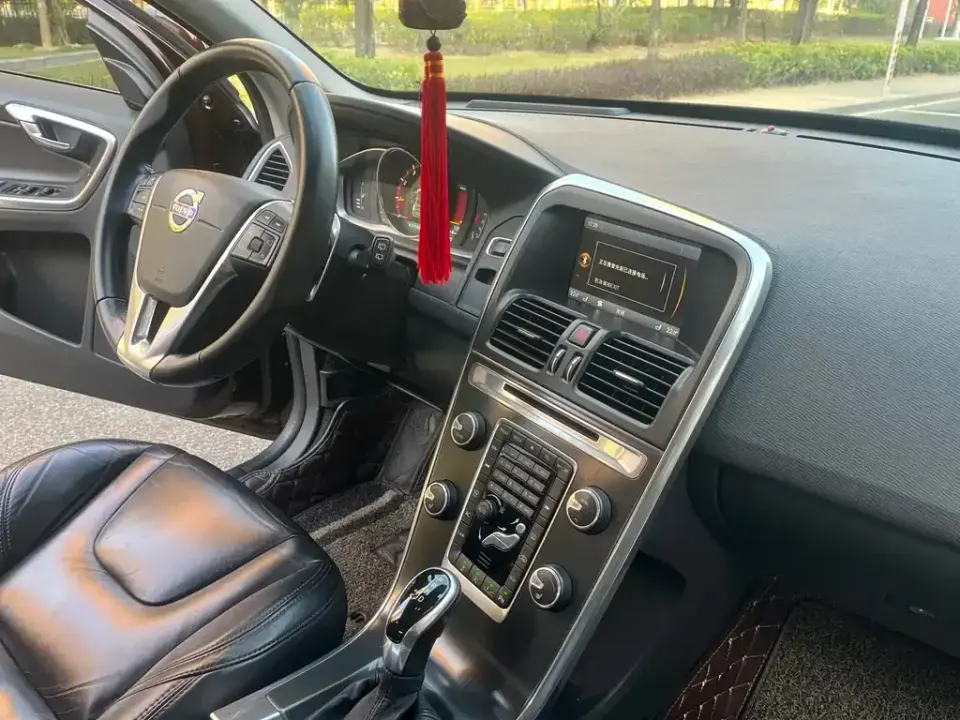 Volvo XC60 (Import)