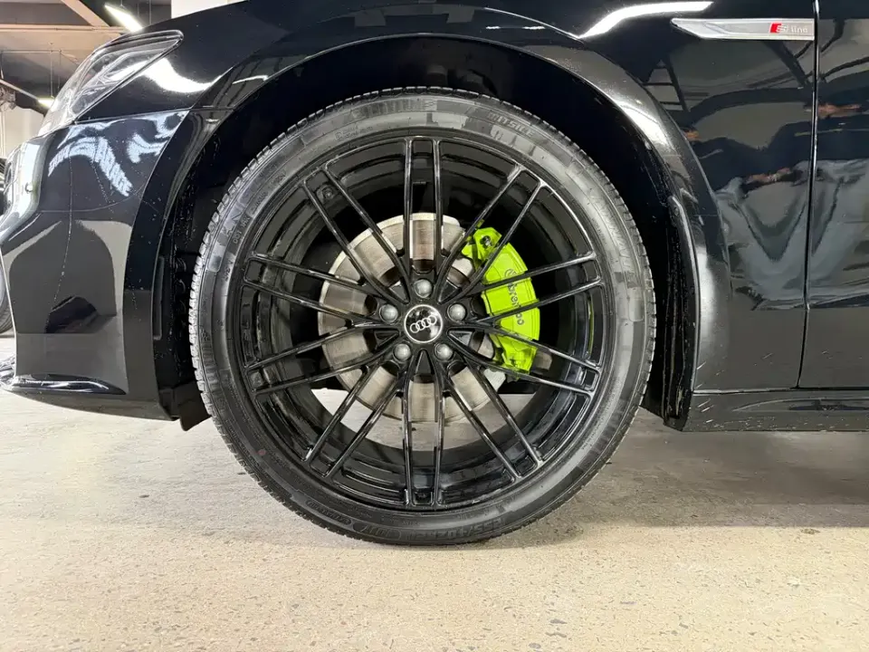 Audi A7L