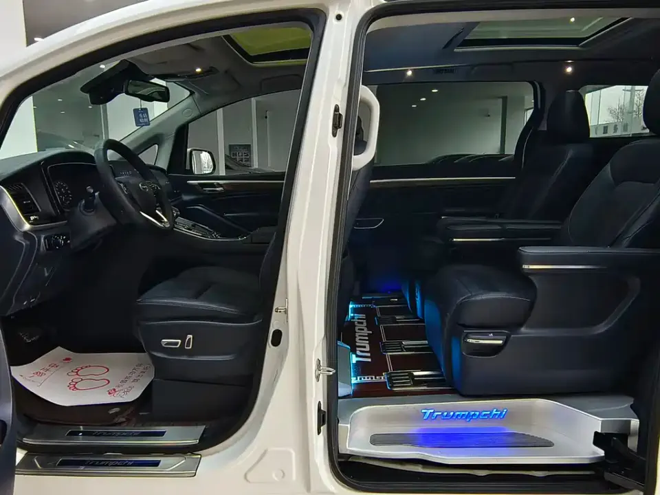 GAC Trumpchi M8