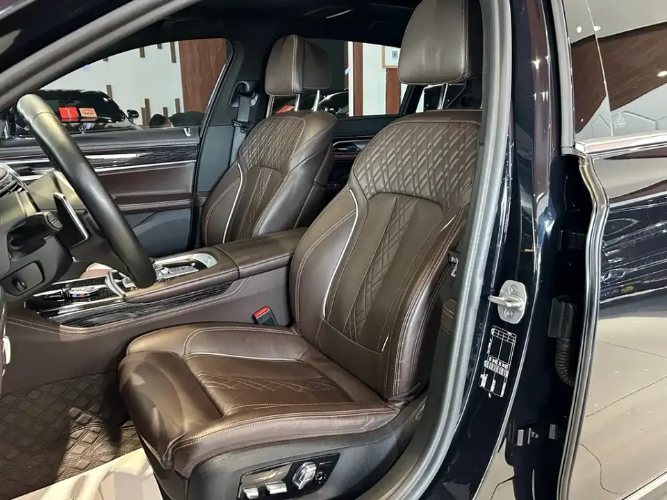 BMW 7-Series