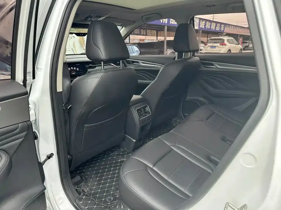 Haval F7