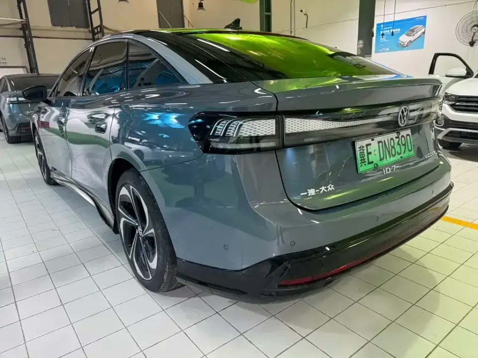 Volkswagen ID.7 VIZZION